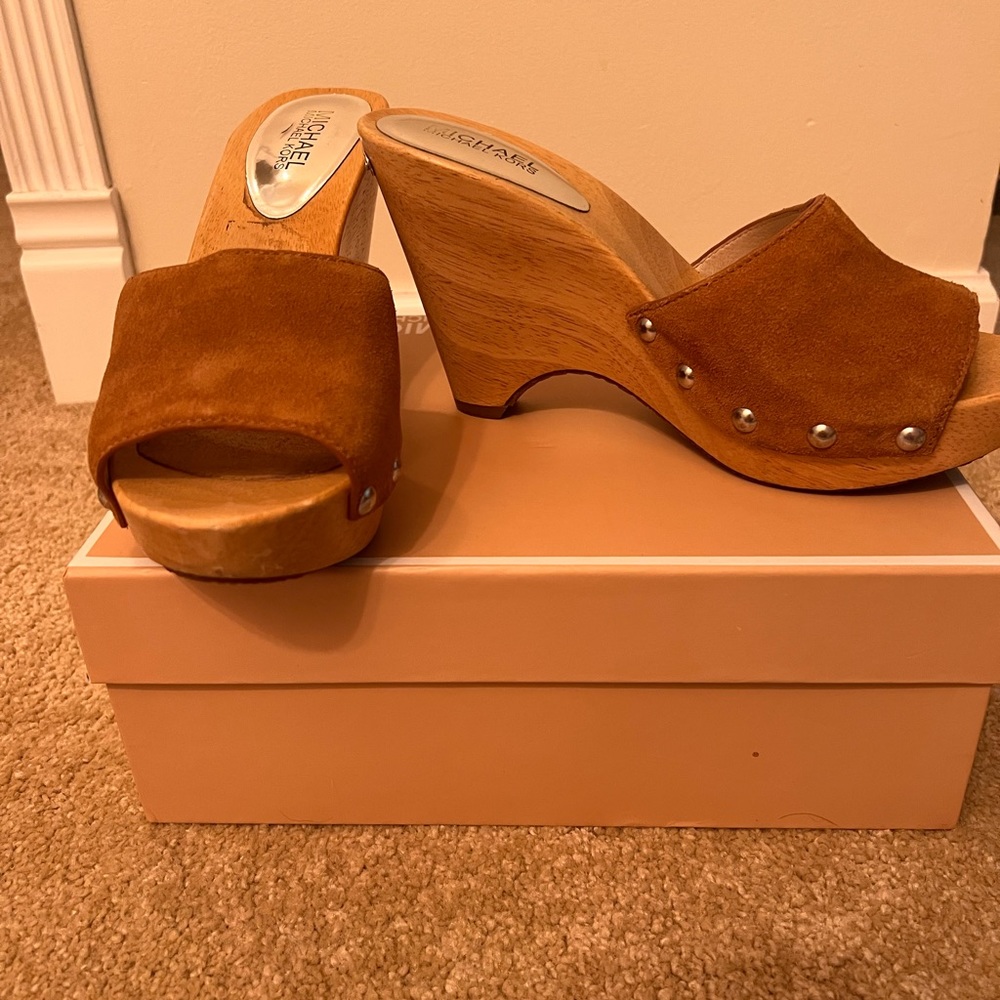 Beautiful Michael Kors Suede Sandal
